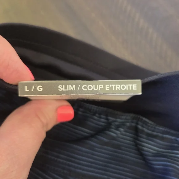 NWT GAIAM Men's Streak 9 In Short - Navy Blue Striped Athletic Shorts Large - Picture 13 of 14